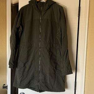 Lululemon size 8 rain jacket Olive Green.